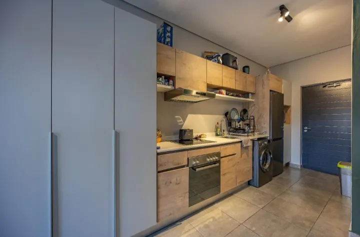 1 Bedroom Apartment in  Menlo Park