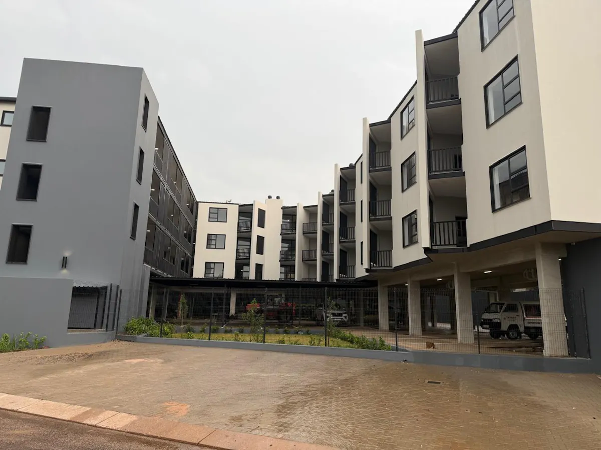 2 Bedroom Apartments to Rent in Lynnwood Glen || Young Professionals ONLY 