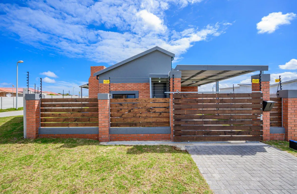 2 Bedroom House to Rent in Fairview