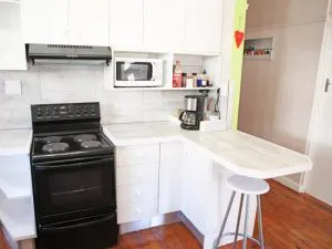 EDNAM PLACE - Shared Student Digs (500m from Emeris (Newlands)/UCT & Shops – photo 2