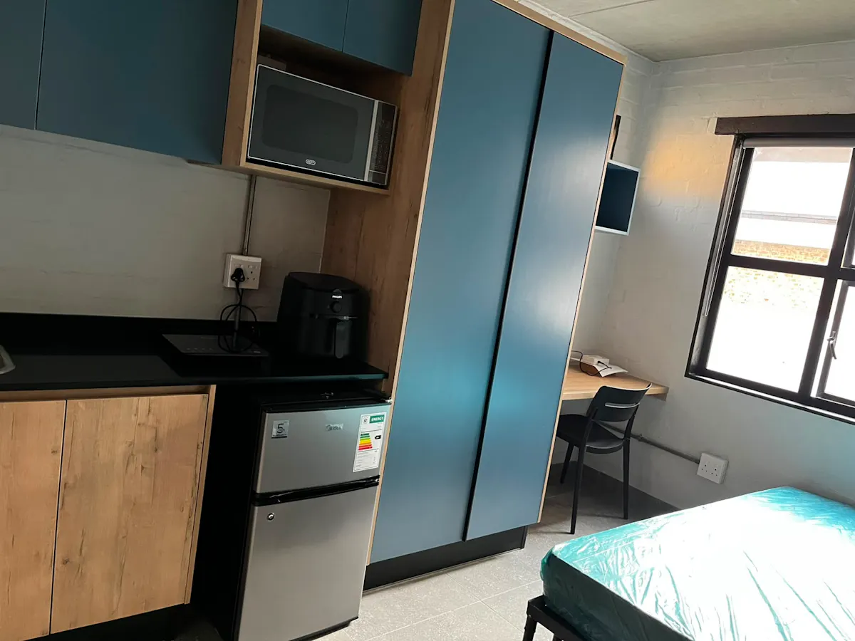 Parq Lite | Student accommodation: private student room in Lynnwood Glen, Pretoria