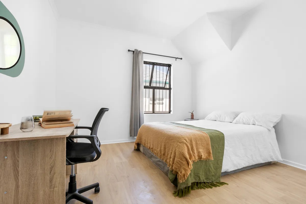 Students or Young Professionals | WIFI, fully furnished