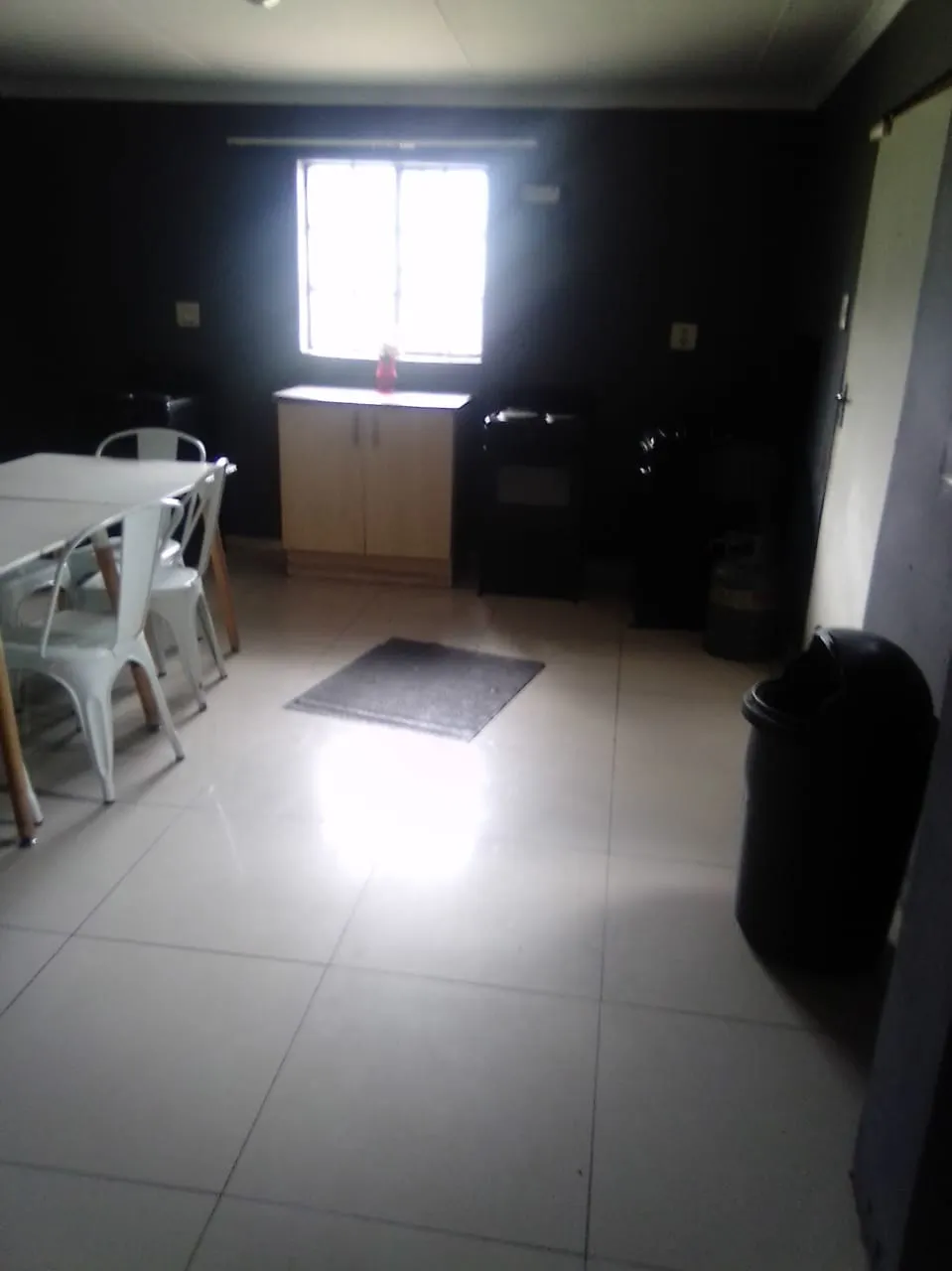 20 bedroom residence in Glen Austin AH serving Eduvos & Varsity college Midrand – photo 2