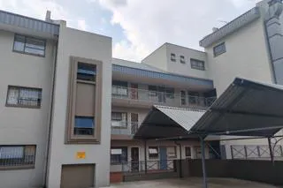 Twin Share 1-Bedroom Apartment