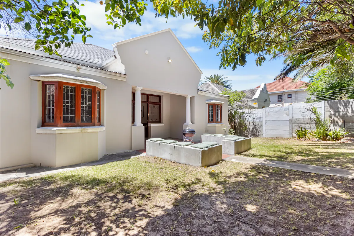 Room Available In A Beautiful Home In Rosebank suitable for Students and Young Professionals – photo 2