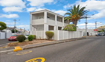 Room To Rent In A 9 Bedroom House In Observatory