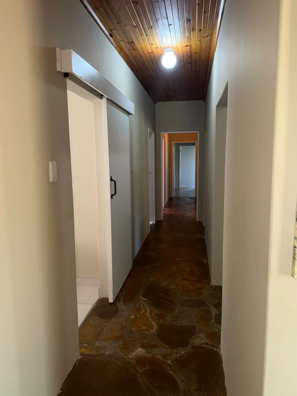 6 bedroom Female residence in Walmer Heights – photo 2