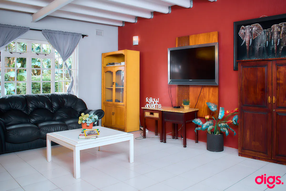Westville Lodge  | Upmarket Single  Private Room  in Apartment Share ( some with EnSuite)  in small in Westville North – photo 2