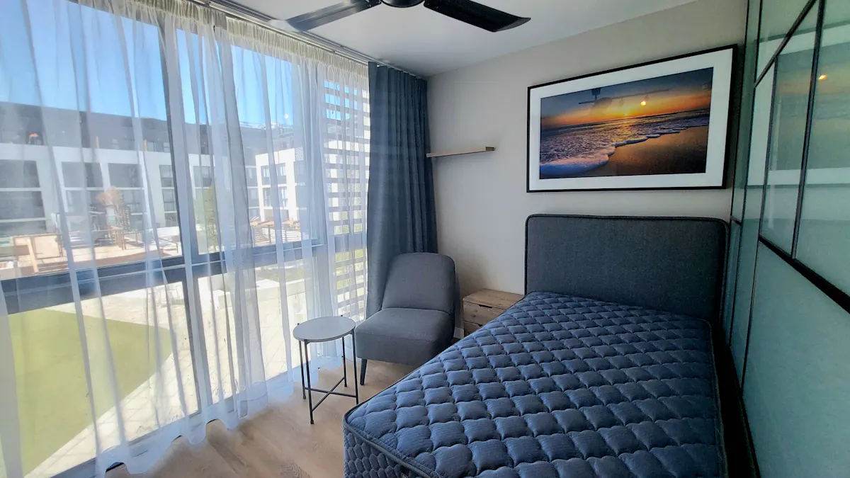 The One | Modern shared studio apartment in Stellenbosch – photo 2