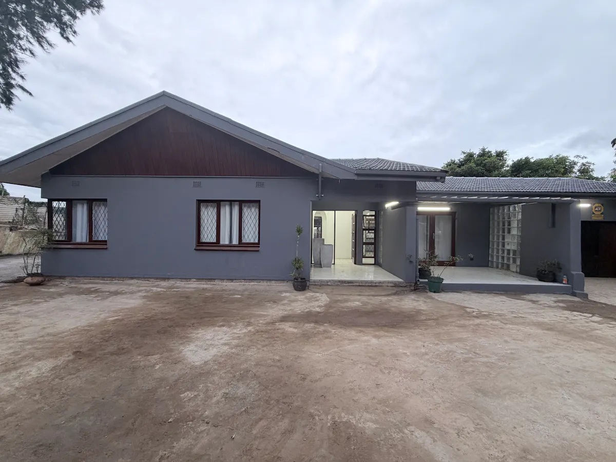 9 bedroom residence in Westville
