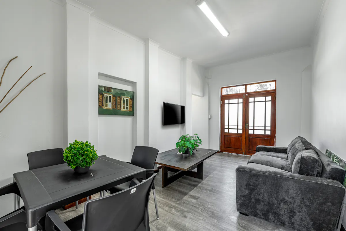 Rooms Available In Observatory for Students or Young Professionals – photo 2