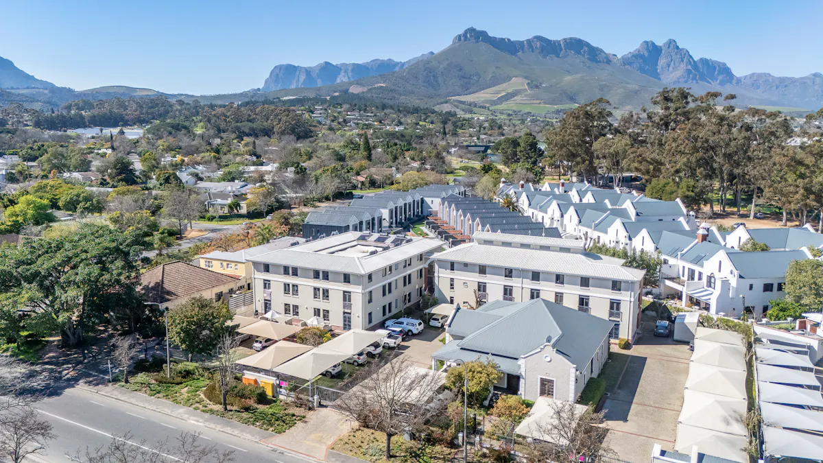 Ivy League 1 | Stunning Bachelor apartments available