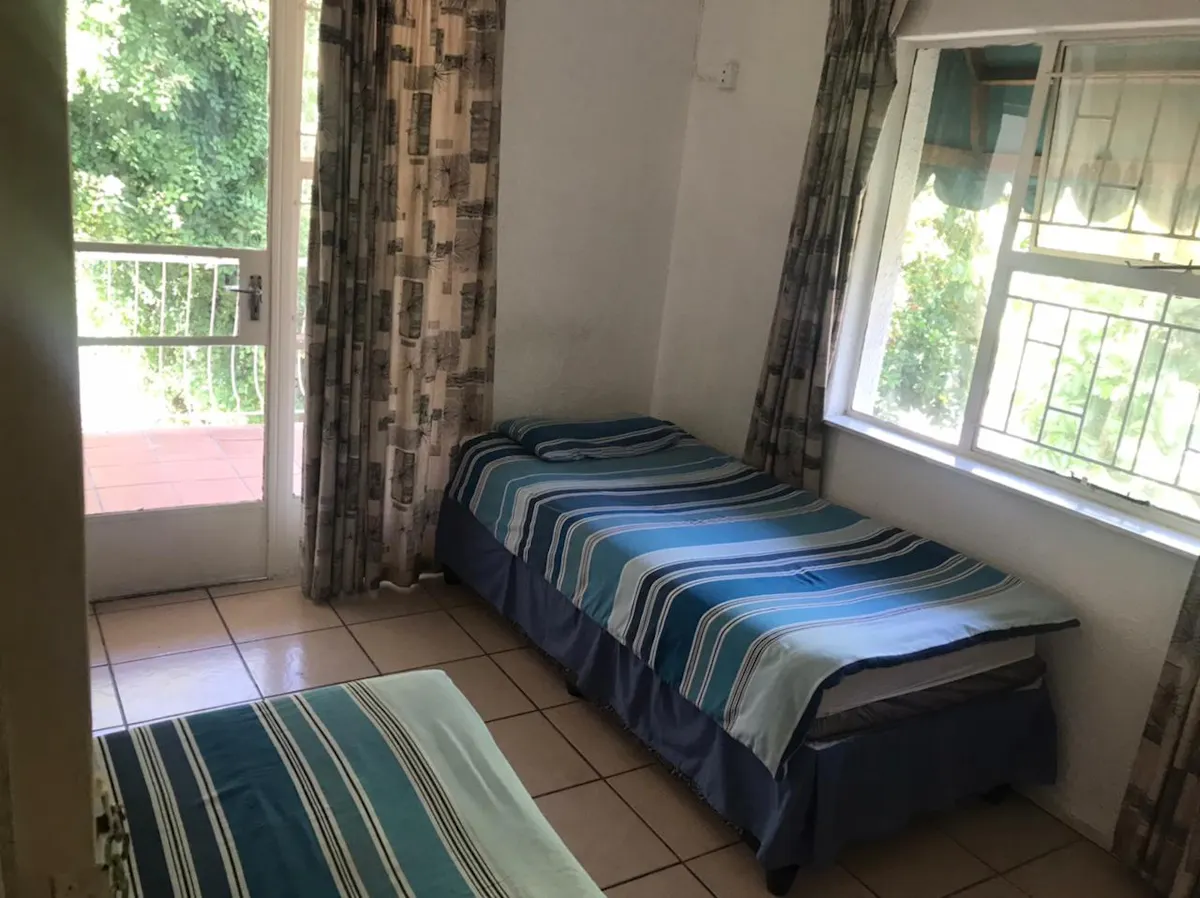 Inviting student residence in Ferndale: private student room in Ferndale, Randburg near Damelin College