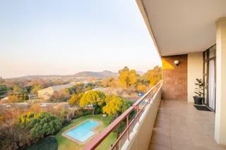 3 bedroom apartment in Lynnwood Glen