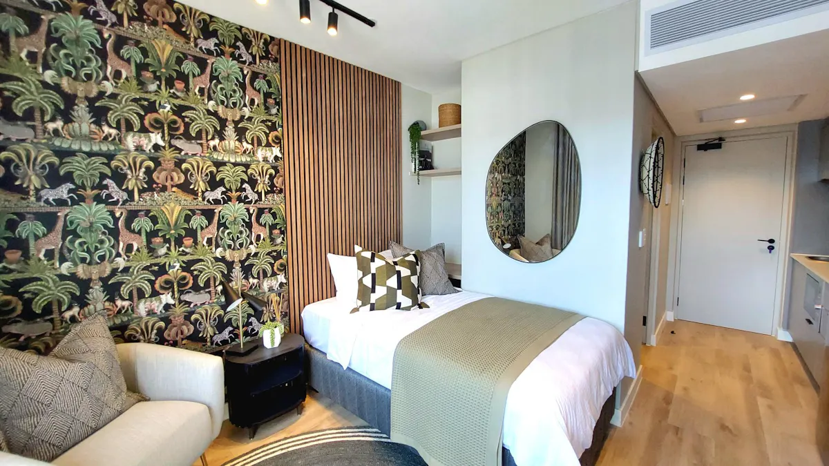 The One | Upmarket Bachelor Flat for Rent – Ideal for a Student!