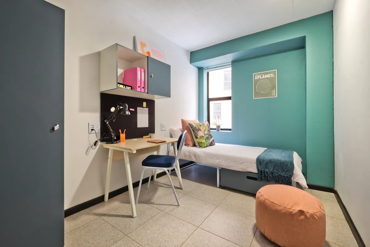 Varsity Studios: private student room in Hatfield, Pretoria near STADIO