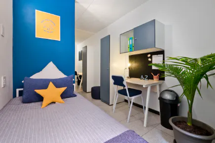 Varsity Studios: private student room in Hatfield, Pretoria near STADIO