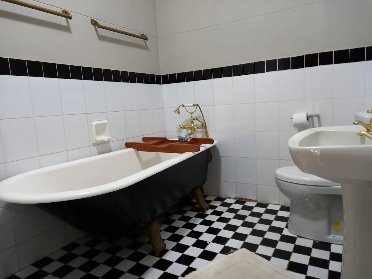 6 bedroom house in Hatfield available for 2027 – photo 2