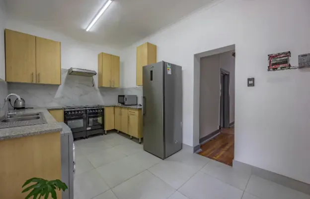 1 Bedroom Apartment to Rent in Riviera – photo 2