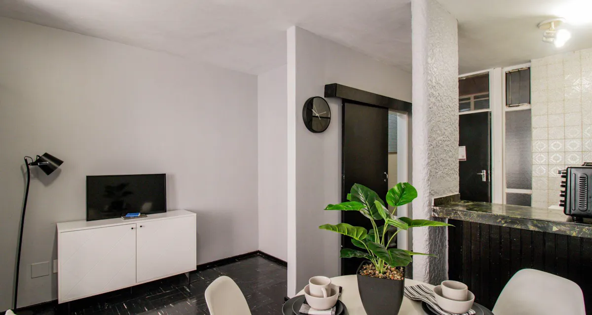 Hofman New Yorker: 1 Bedroom Apartment