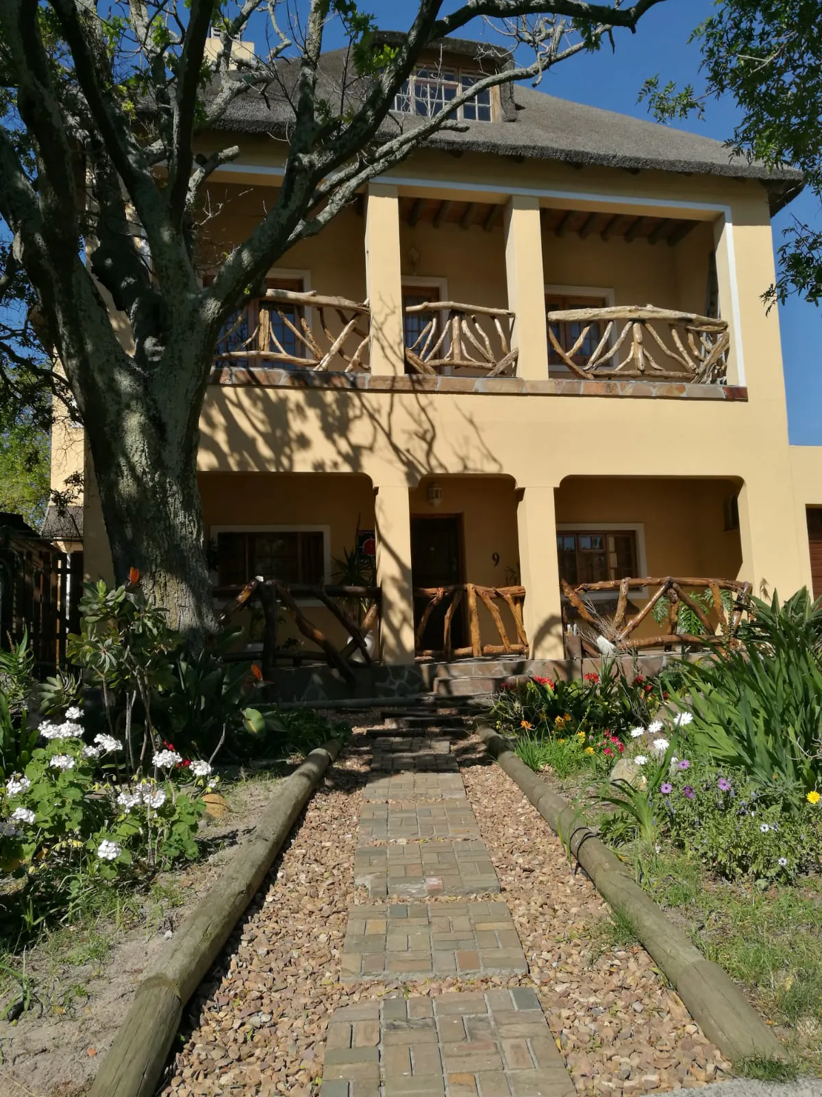Halaal/Halal fully-catered residence in Rondebosch East close to University of Cape Town (UCT)