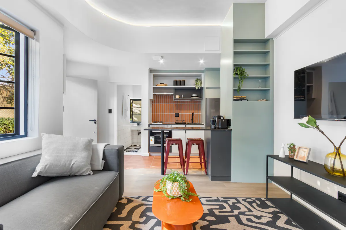 Luxury 1 Bedroom Apartment To Let In Rondebosch – photo 2